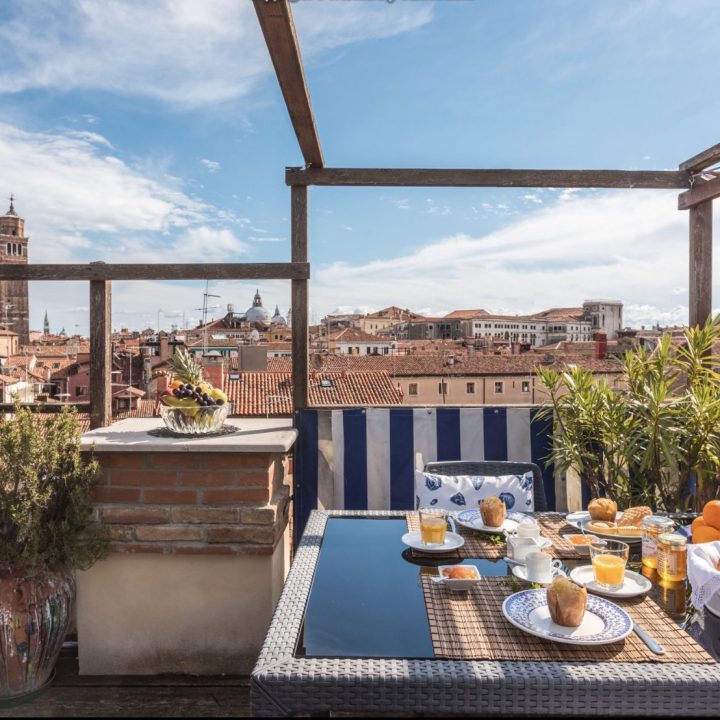 Outdoor Dining in Venice